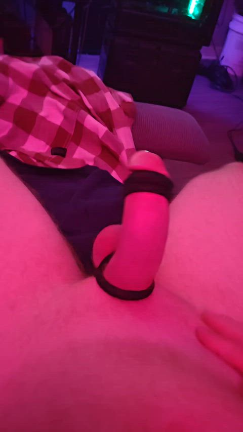 Used elastics while waiting for my new cock rings 😜🍆💍
