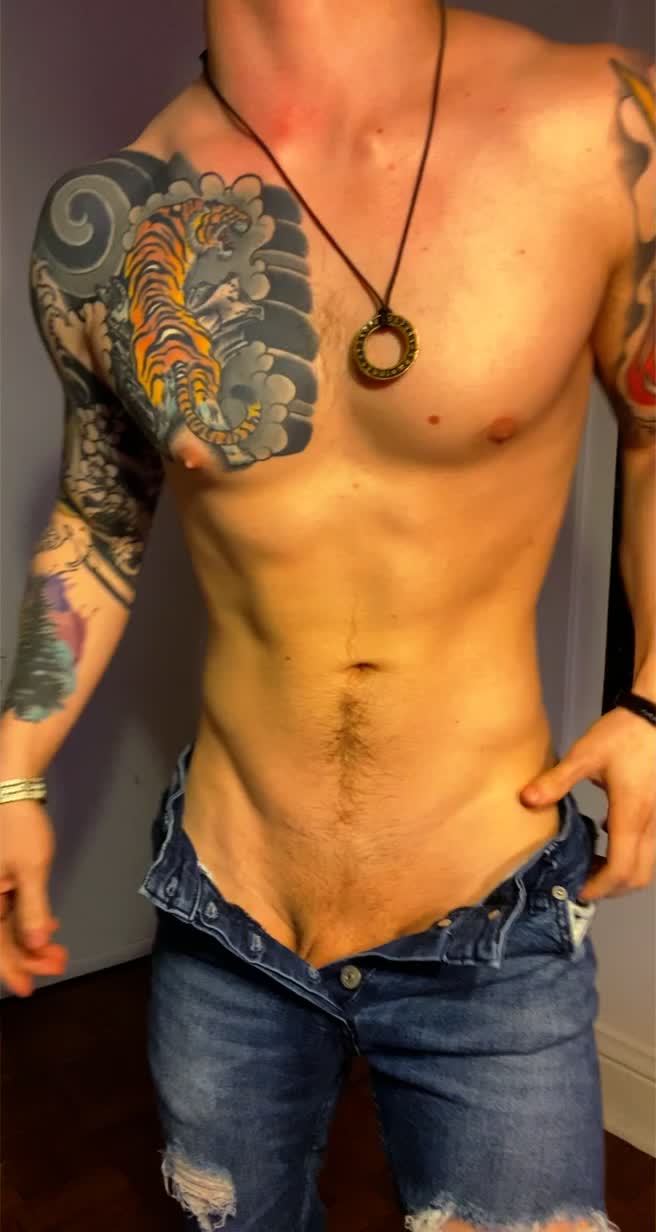 Abs or ass?