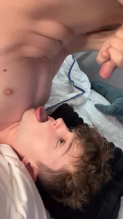 i love the taste of my own cum 🤤