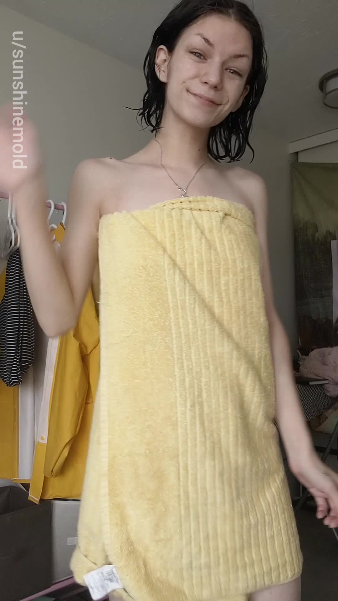 sweet lil towel drop for y'all 🥰