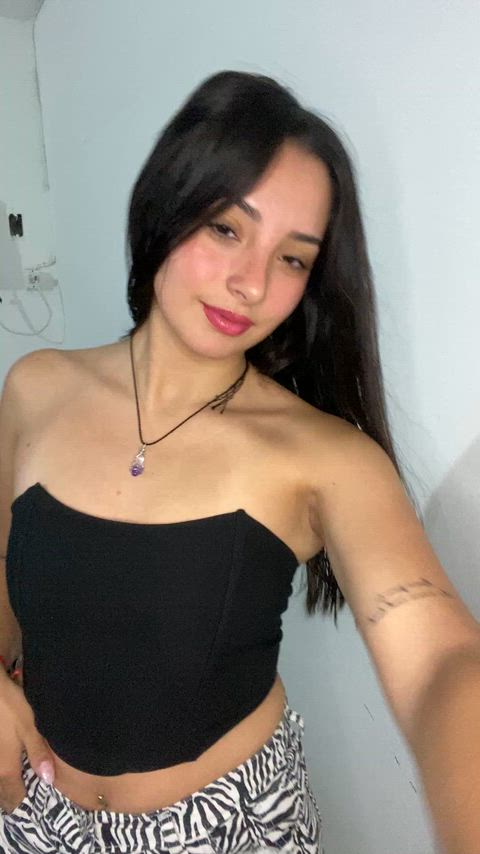 Any daddies who'd be down to take my V card?