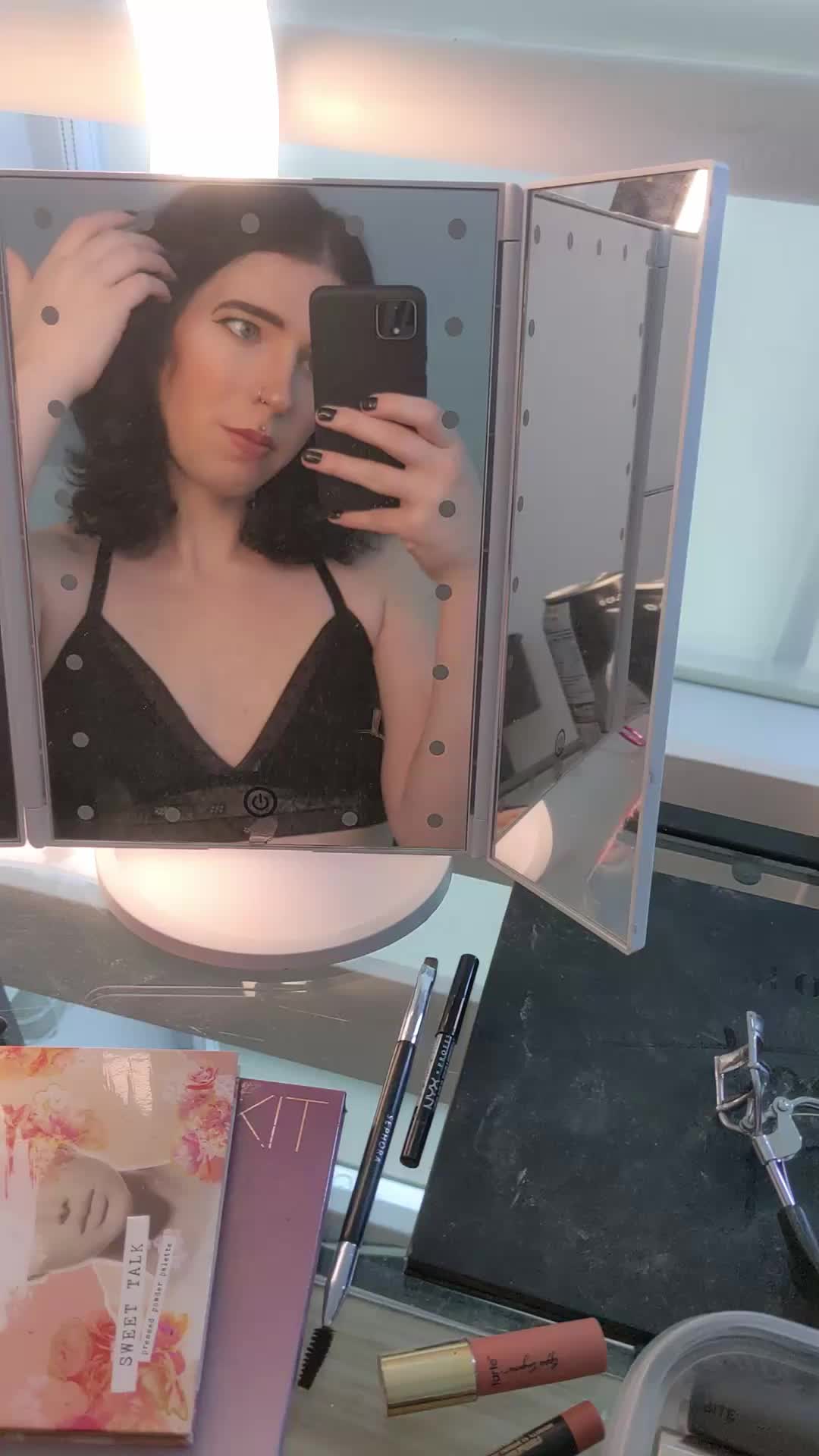 how's my makeup?😅🍆
