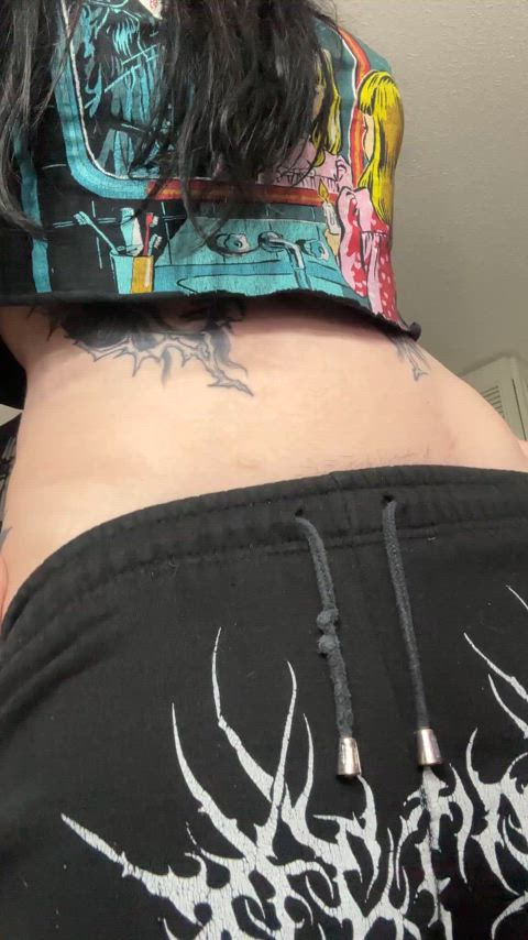 I love how she jiggles