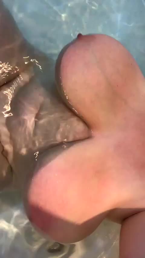 Great veins in the tub.