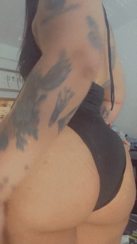 What could be more pleasant than a fat ass MILF?