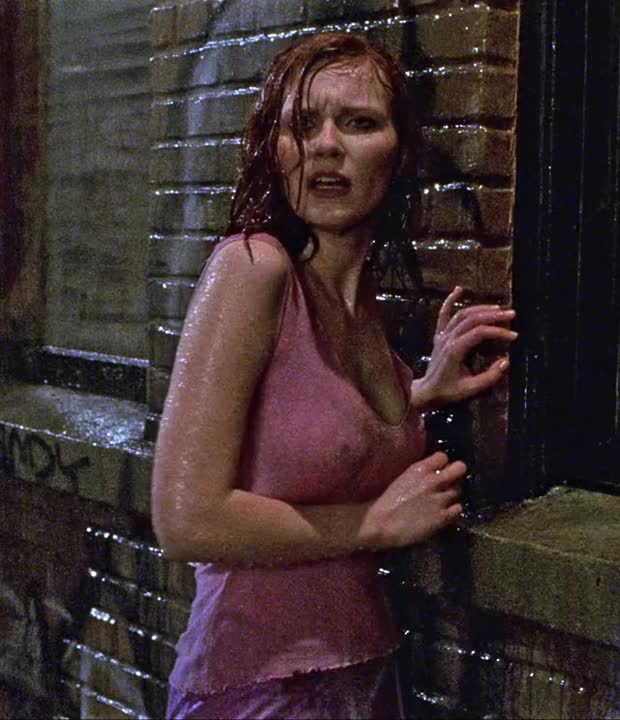 Busty scene: Kirsten Dunst