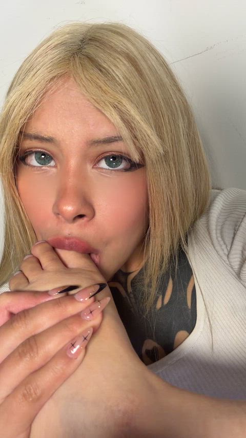 Would you have met me knowing that I love to suck my toes?