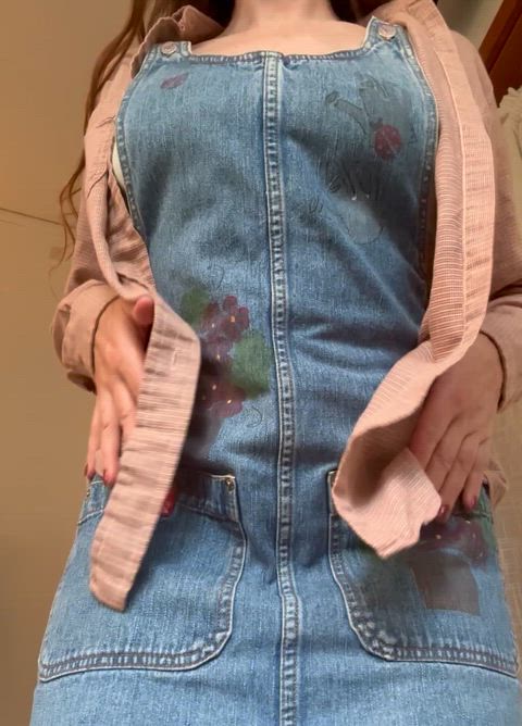 Babysitter titty reveal