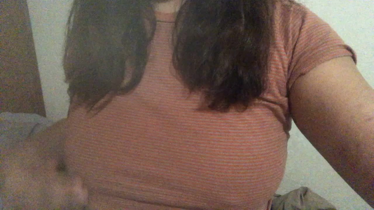 Can you guys tell that I love showing off my huuuge tits? :p