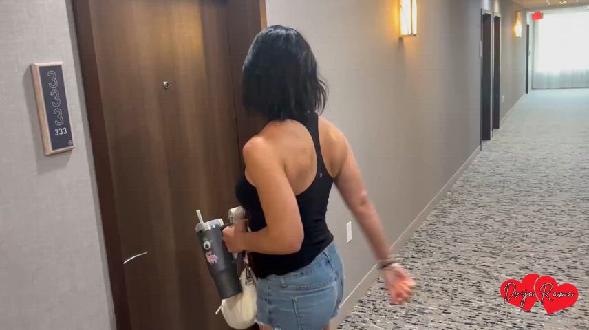 💞 HotwifeAnnabell Gets To Know San Diego 💞 (OC)