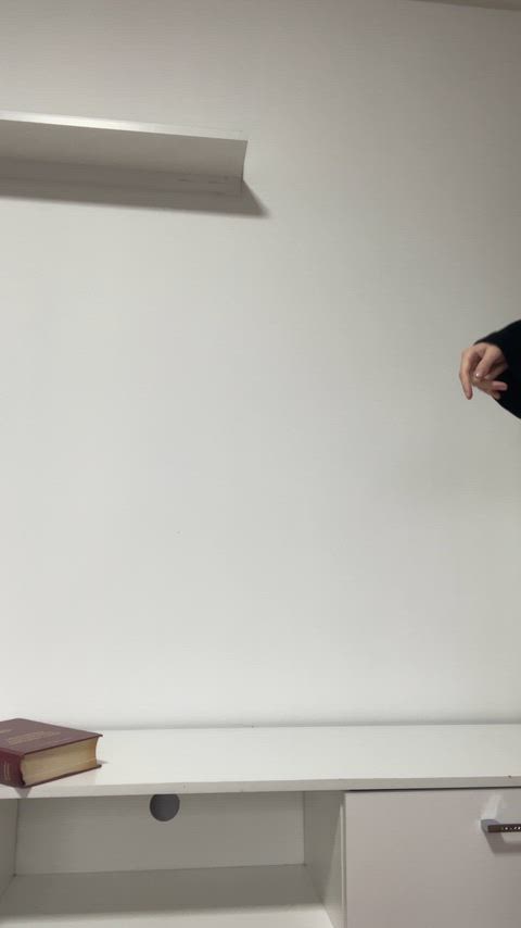 The perfect way to wear thongs