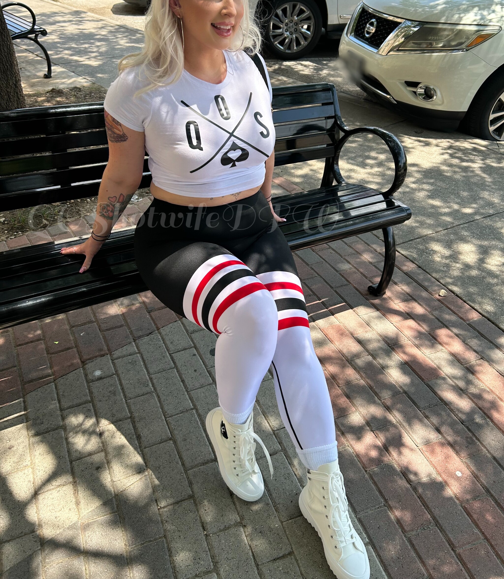 Cuckold blonde clothed hotwife