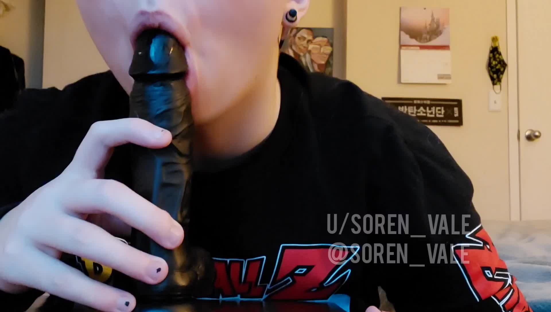I want to suck dick soooo bad