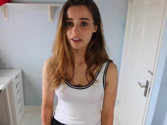 I'd so love to feel how it would be to have a petite 5'0