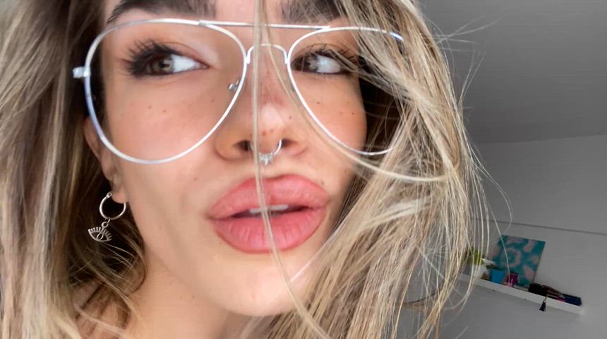 Say X and UPVOTE to get my NUDES (INSTANTLY) 99 guys only!