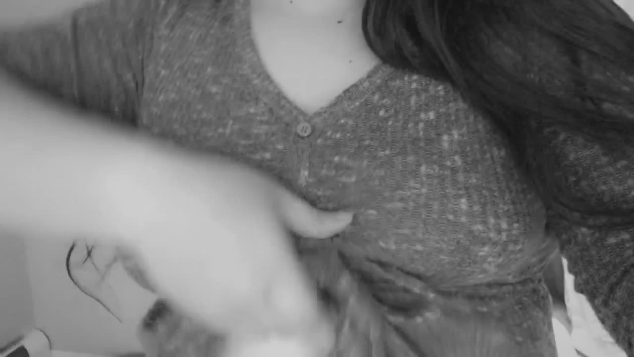 Hi daddy, I’m having trouble taking my shirt off