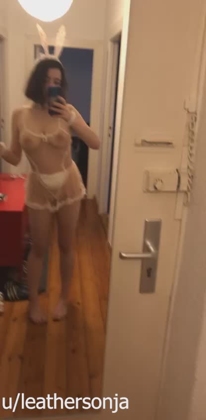 he spent an hour to make it and cum in 10 min :(