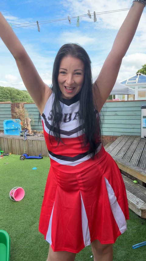 Farting in my sexy cheerleader outfit ❤️