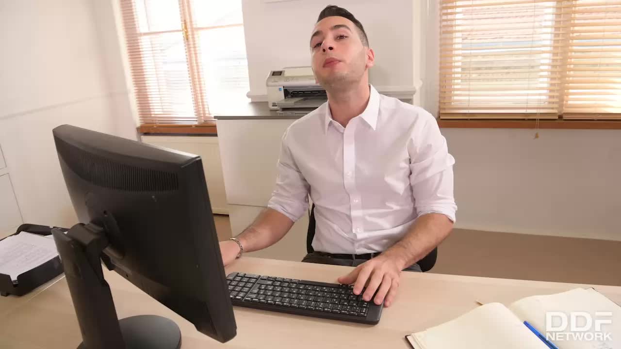 Sexy Secretary Fucked By Boss