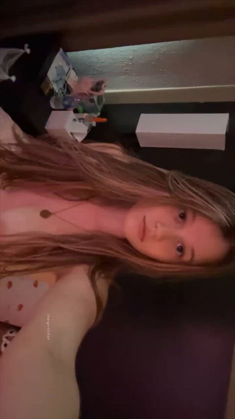 A quick risky flash for you