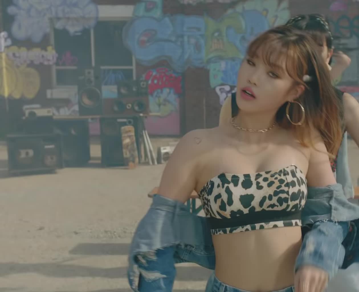 Soojin cleavage