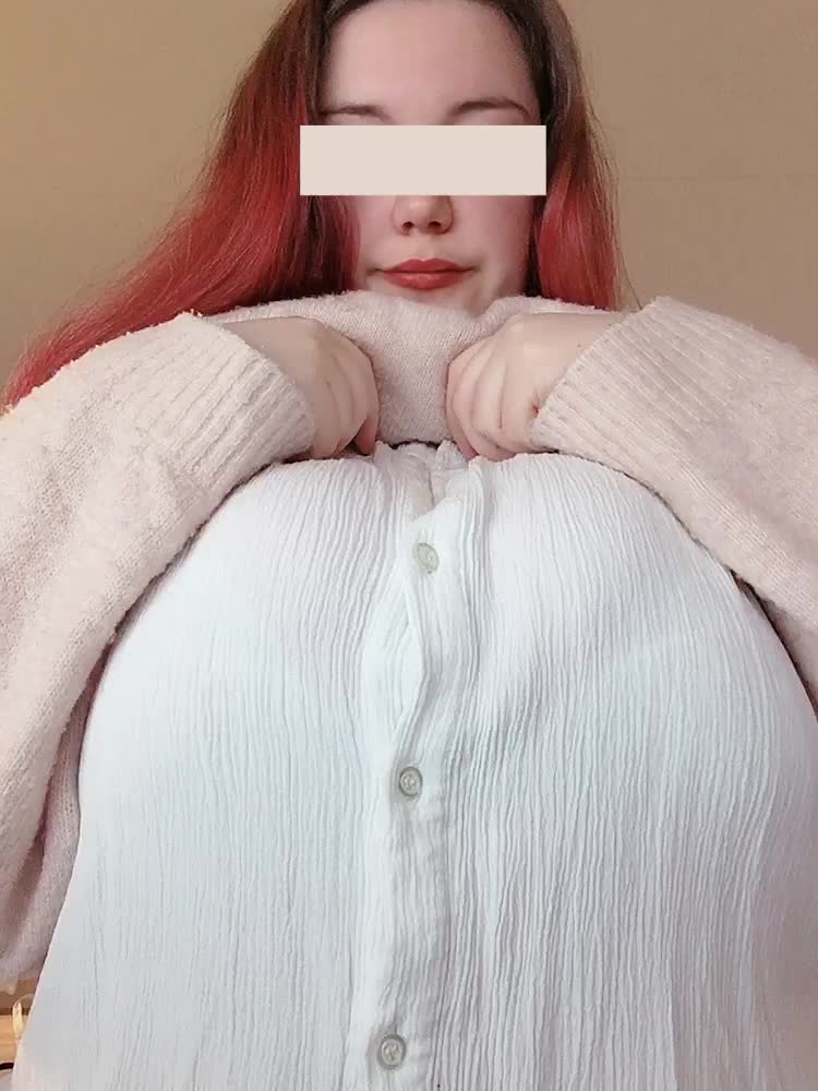 As promised, work day video. Wouldn't Zoom meetings be more fun this way?