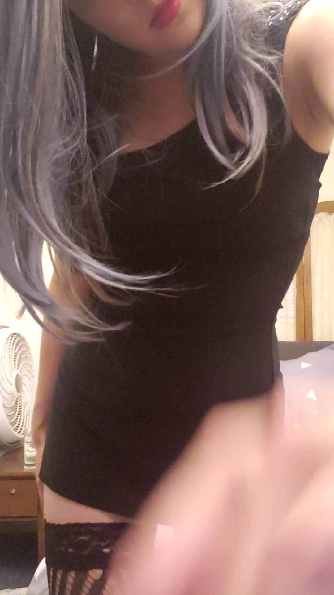 ✨ Staying up a little late tonight! Maybe we should get off together? ✨