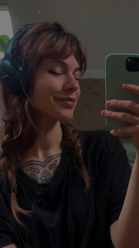 Quickly wanted to show you my tits