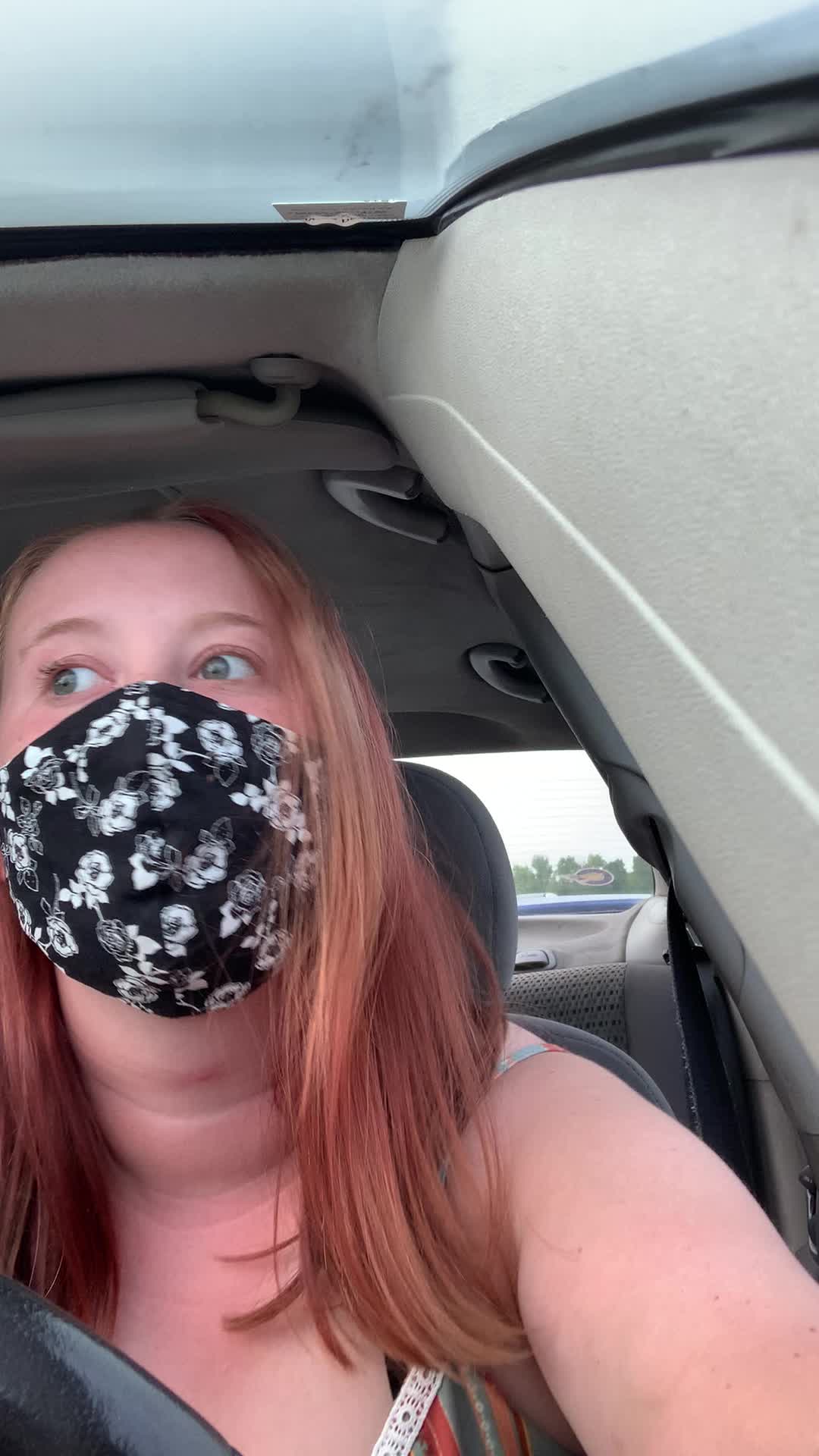 First time flashing in a public place 😮 scary but thrilling 🥰
