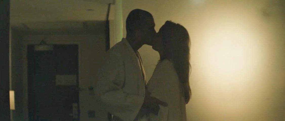 'Alicia Silverstone' in "Pretty Thing" (2025)