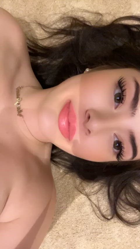 Fickst du mich heimlich bevor meine Eltern wiederkommen?