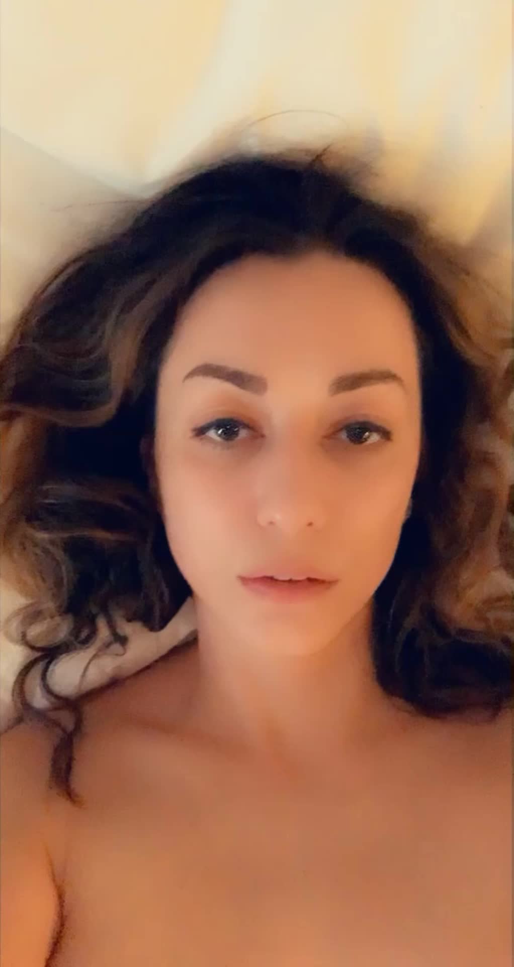 😘