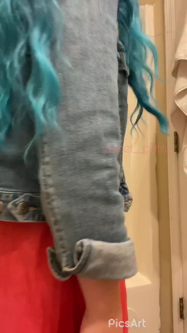 panty peel + buttplug reveal