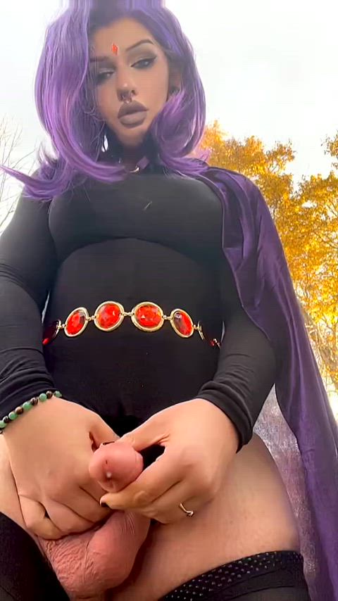 Wanna get fed or bred by Raven’s massive loads?