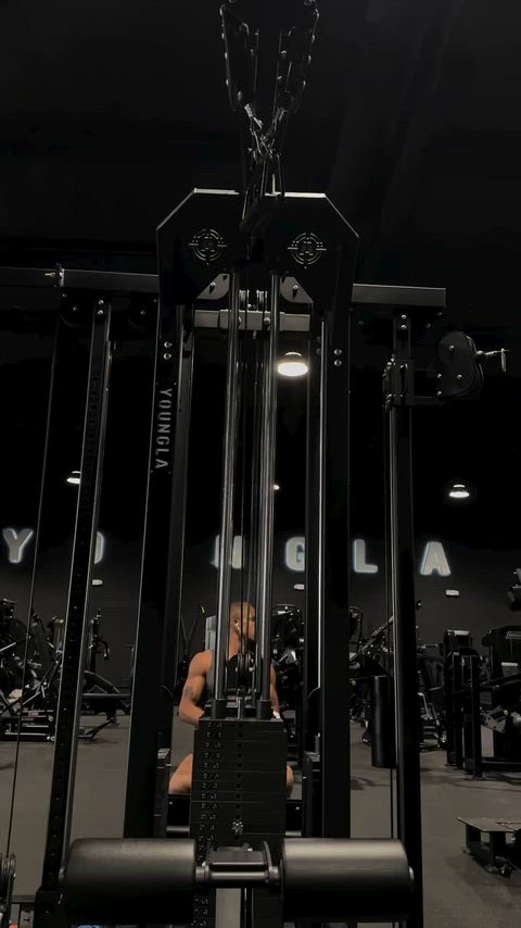 'back and chesticle day' - IG October 2025