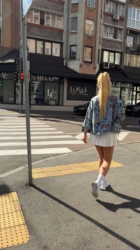 I like this little skirt