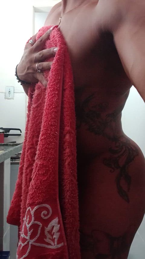 The only thing that's missing is ur face