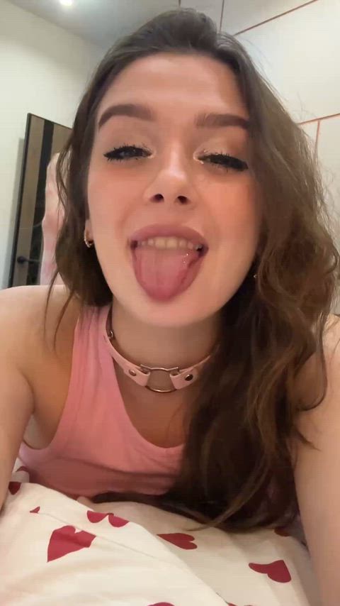 I want to feel your cum on my tongue💓