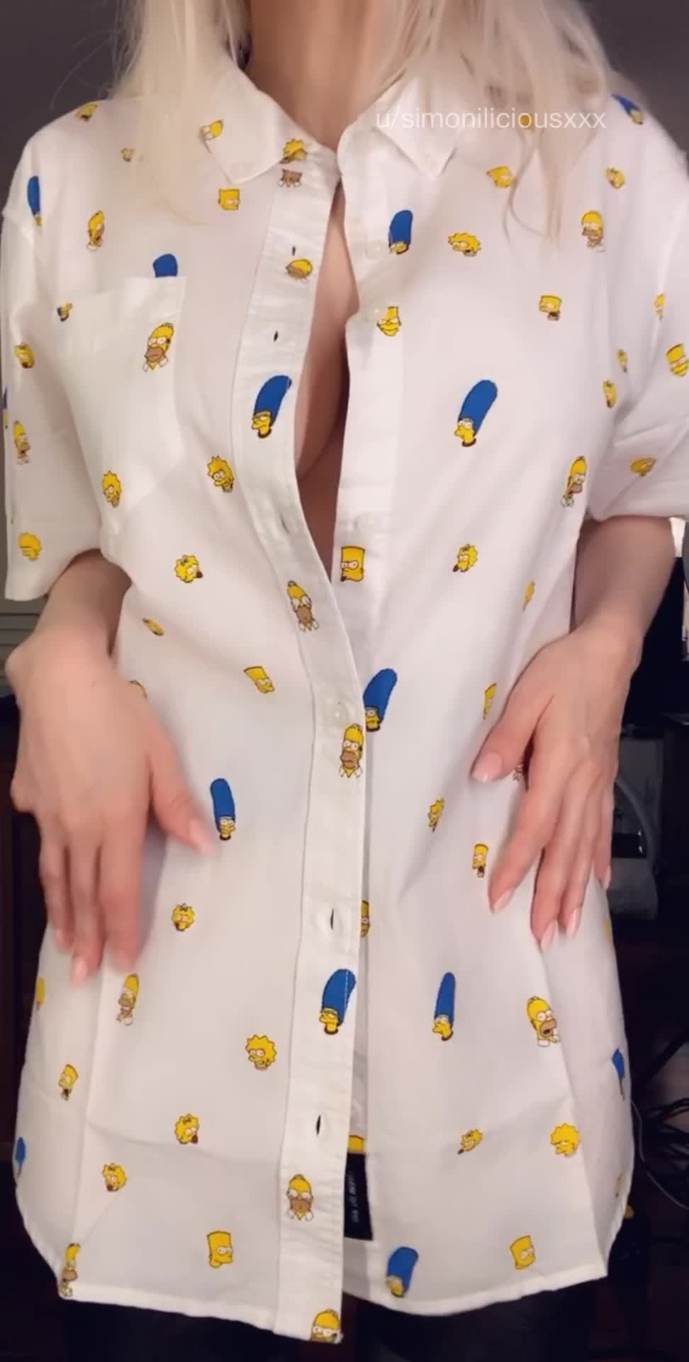 D'oh, boobs meets the Simpsons