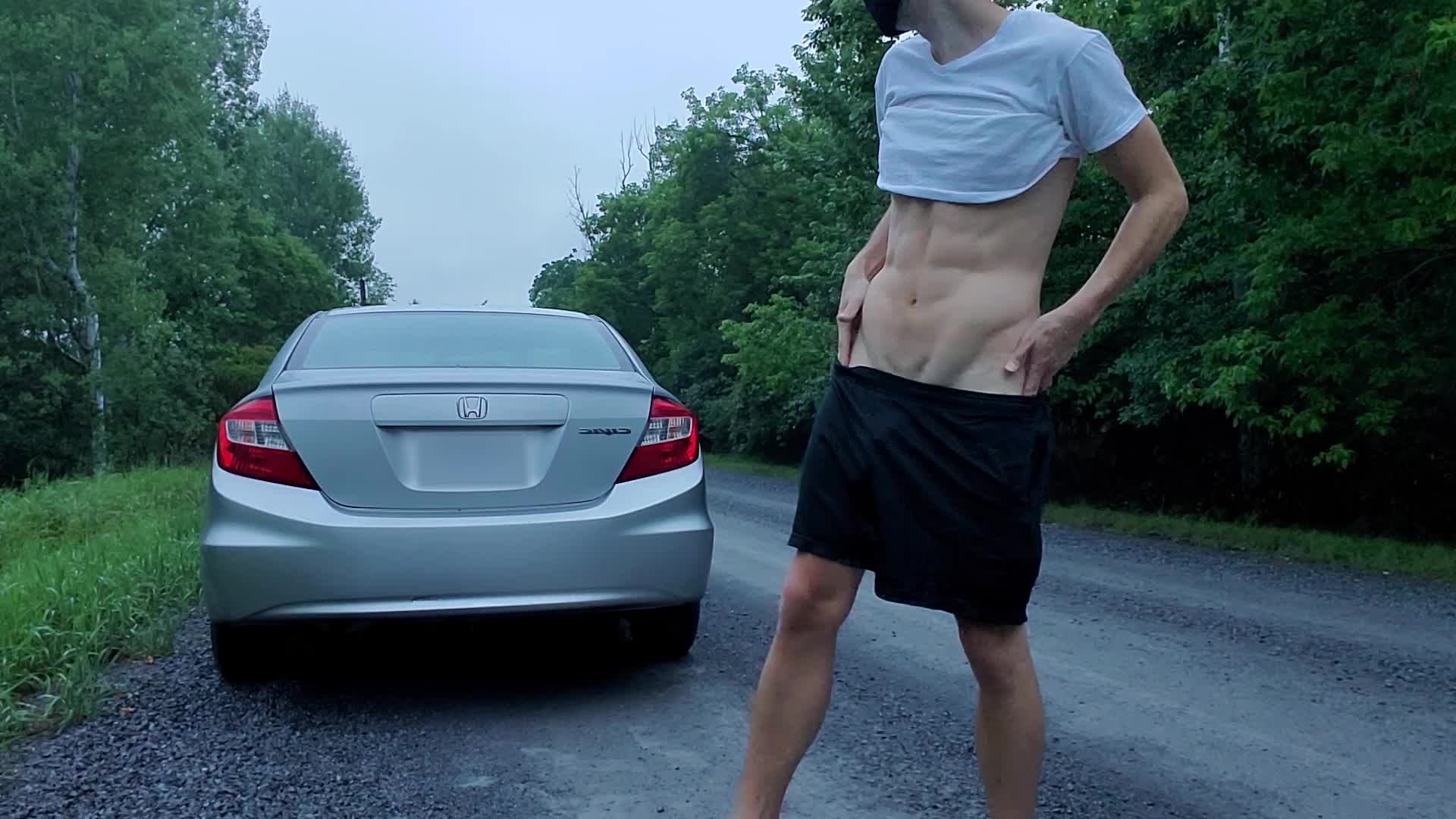 Pulled over to cum 😈