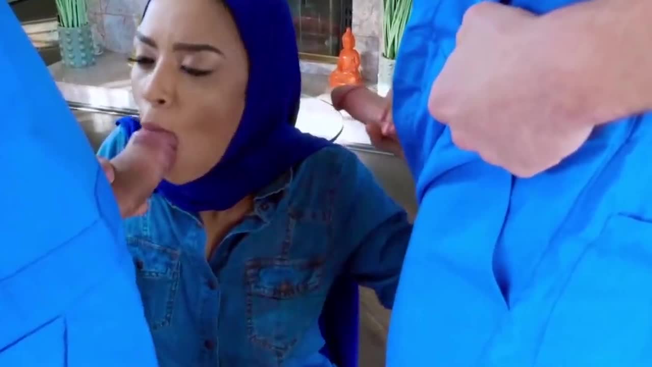Maya Bijou - Mini Muslim Makes a Deal - ExxxtraSmall/Teamskeet