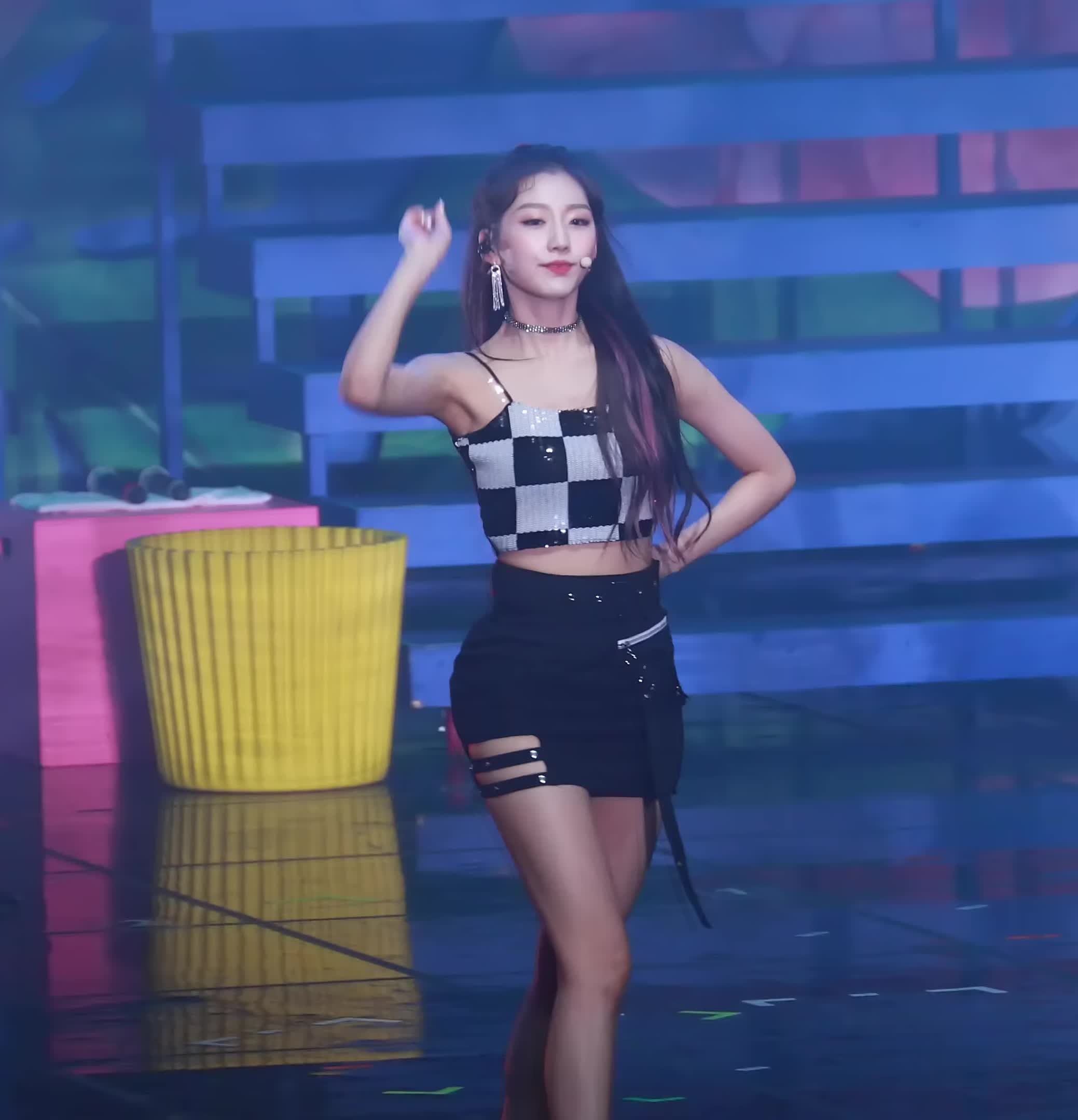 Lovelyz - Yein - 190804