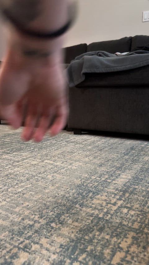 admit it, u like the view🐍🍑