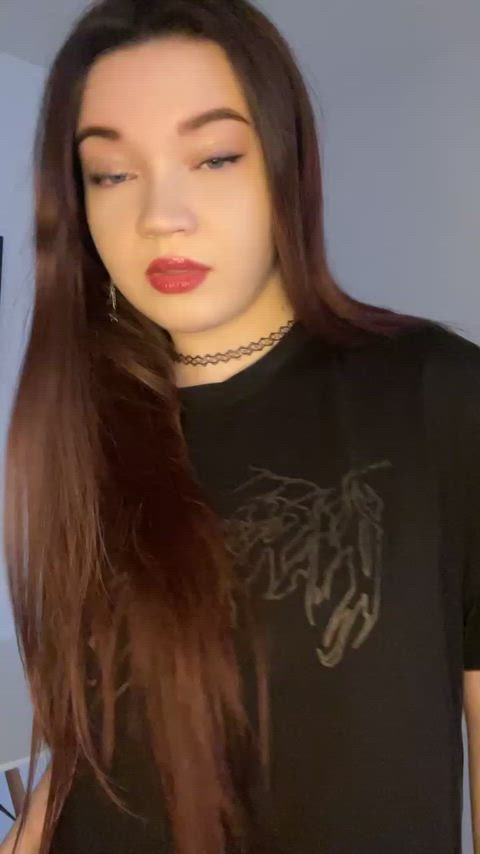 im finally 18 and can officially date any older man i want haha