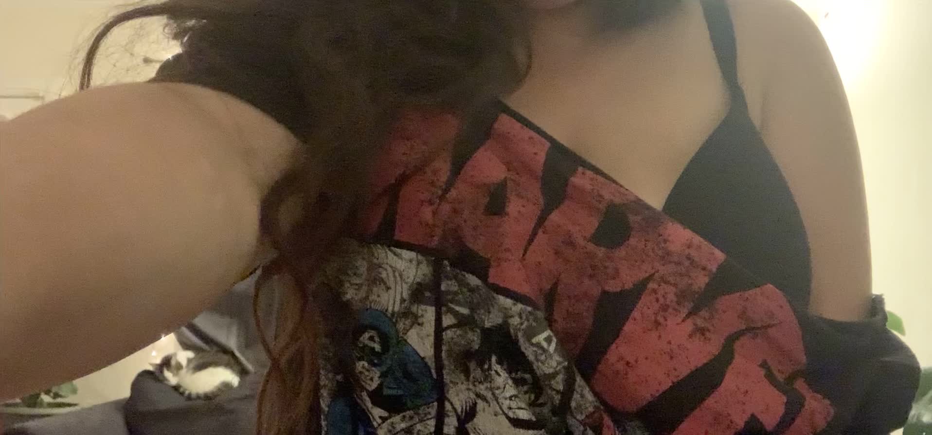 Bouncy titty drop 🙃
