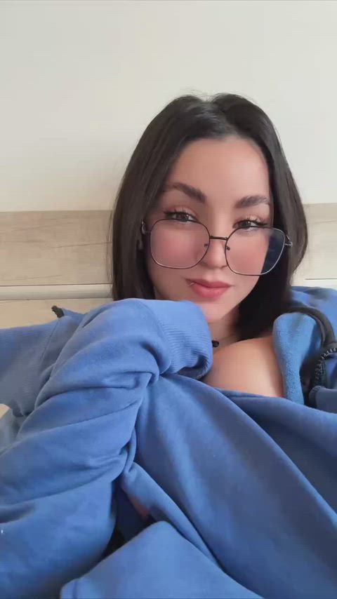 I love bouncing my tits...