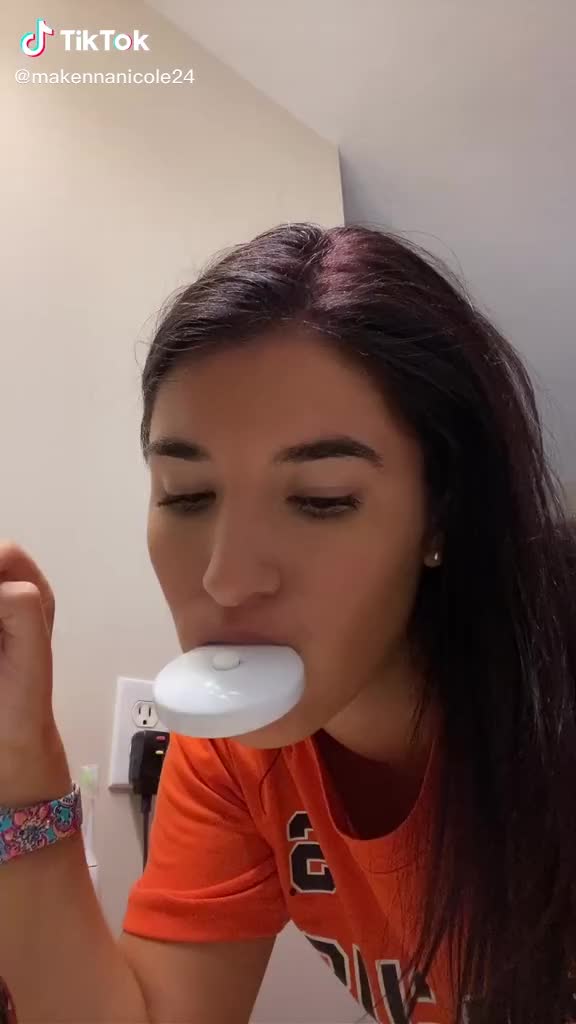 TikTok Girl