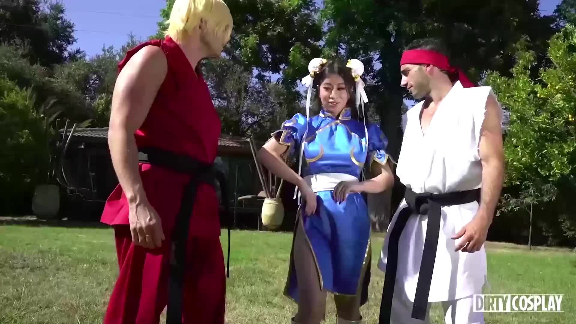 Dirty Cosplay - Jade's First BGB Threesome
