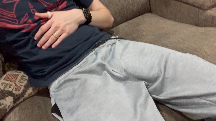 It’s sweatpants season