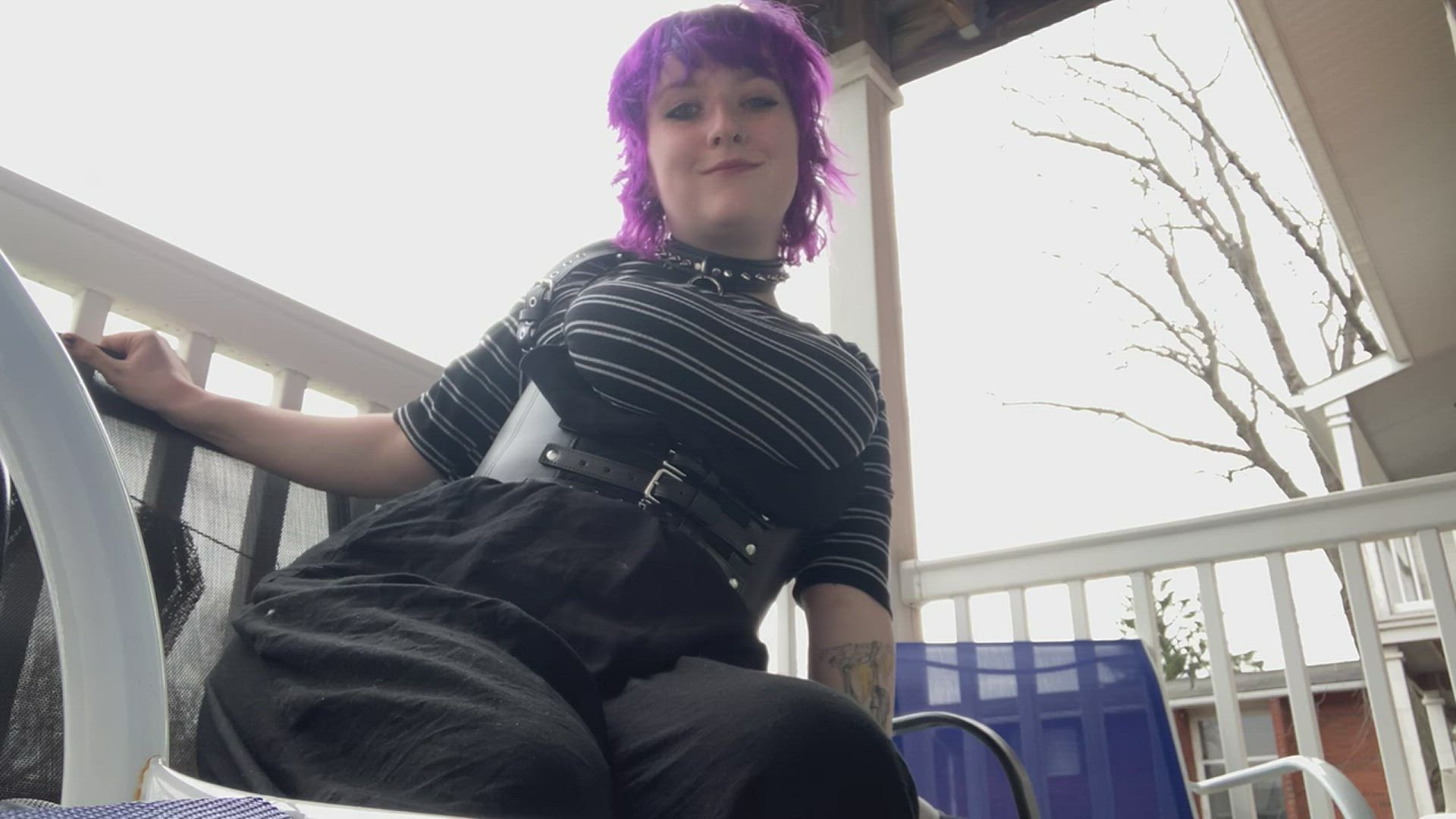 Goth Titties in Public 🖤 hope the neighbors didn’t see lol